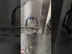 1.2KW machine d'emballage de détergent de lessive 8 stations fonctionnant en même temps équipement d'emballage